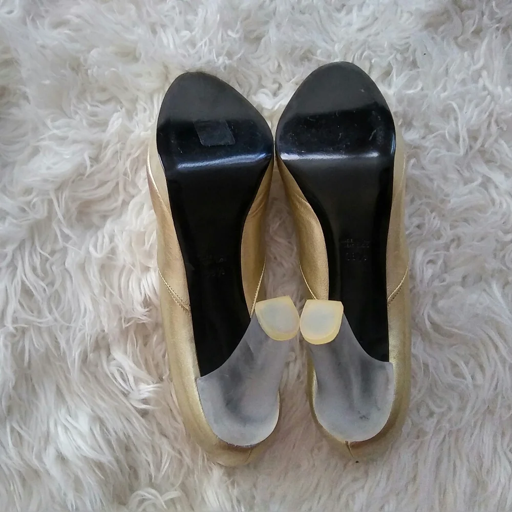 Nina Ricci Pumps With Acrylic Heels